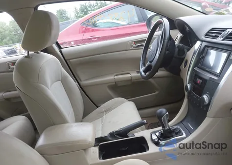 2011 Suzuki Kizashi S from USA, damaged, VIN JS2RF9A17B6110406